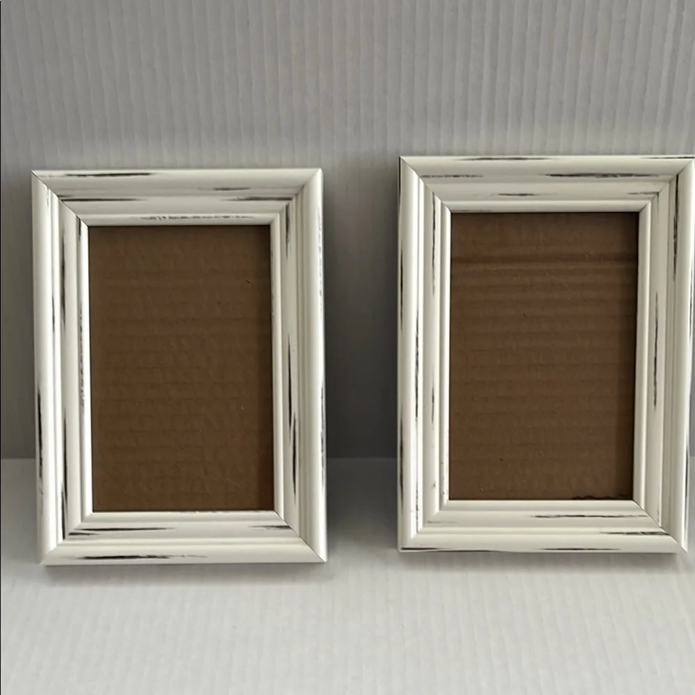 NWT Distressed Off-White Picture Frames with Vintage Appeal - Picture 1 of 2